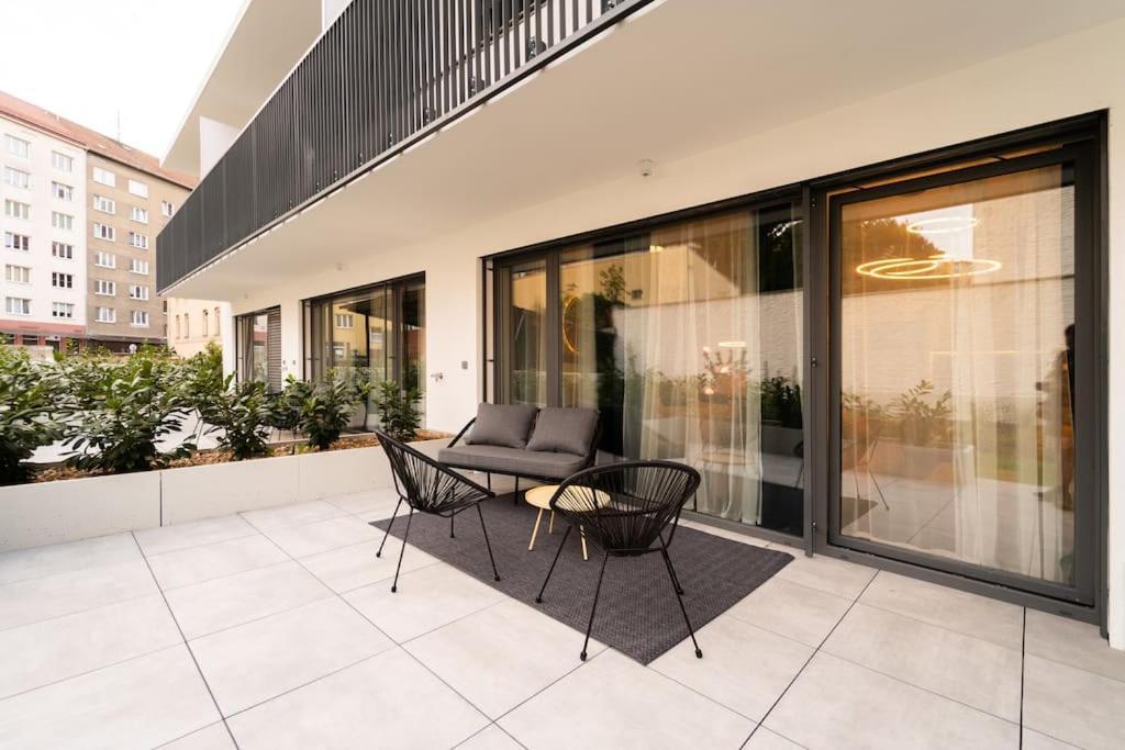 Gold Garden Terrace Apartment Brno Ngoại thất bức ảnh