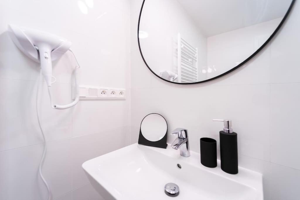 Gold Garden Terrace Apartment Brno Ngoại thất bức ảnh