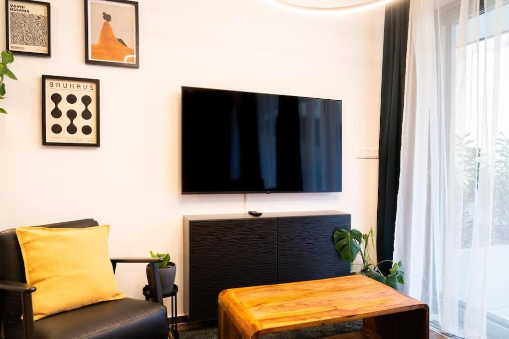 Gold Garden Terrace Apartment Brno Ngoại thất bức ảnh