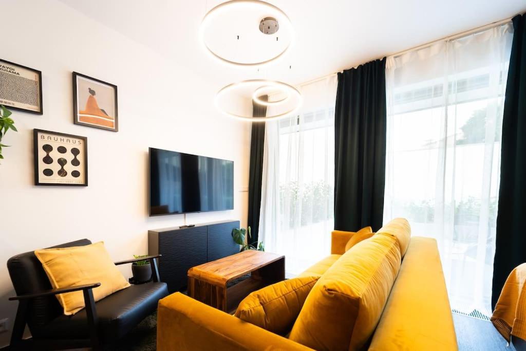 Gold Garden Terrace Apartment Brno Ngoại thất bức ảnh